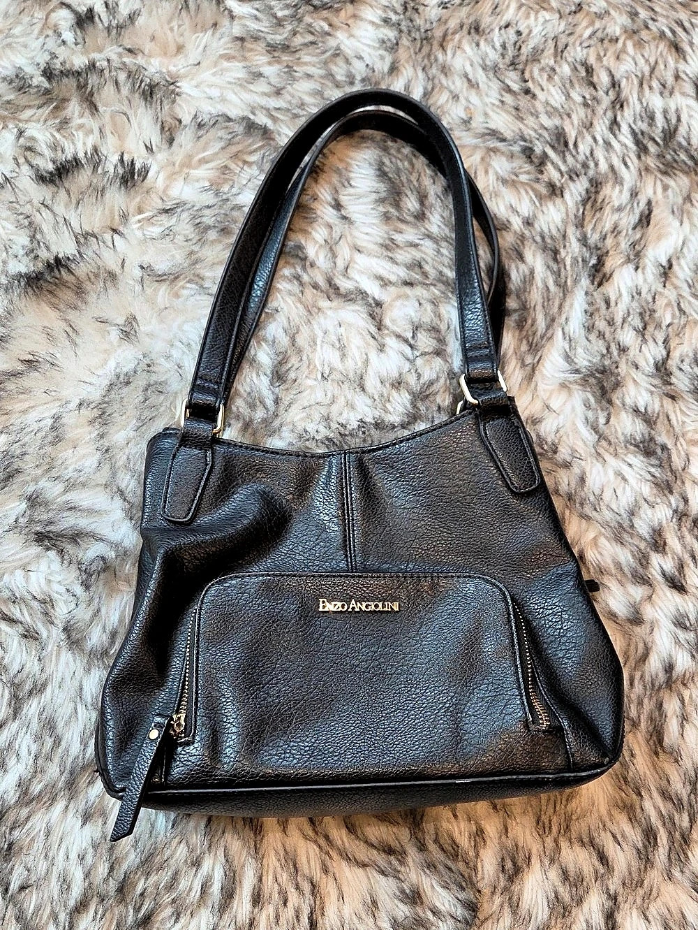 Enzo Angiolini Shoulder Bag in Black